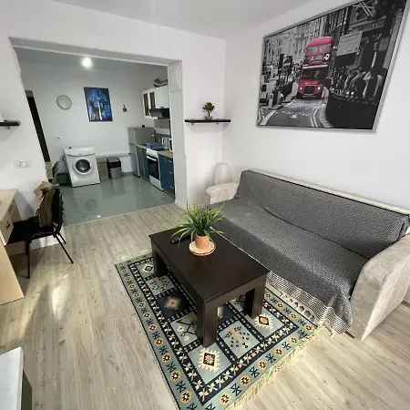 Downtown Boulevard Enchanting Apartment! Apartment